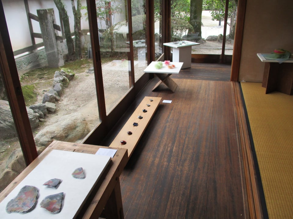 ジュエリー展室内3